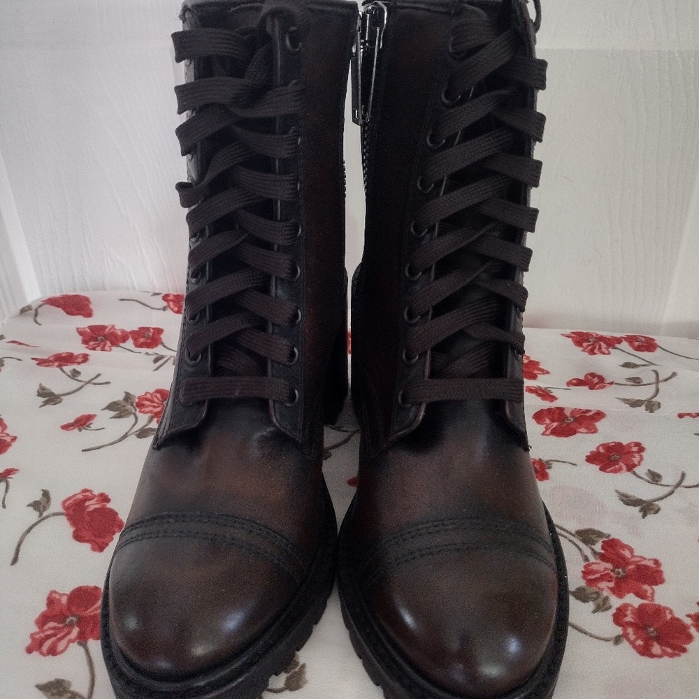 Thursday boot company